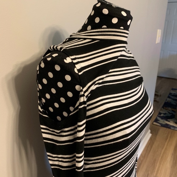 🎃 Honey Punch Cold Shoulder Mock Neck Striped Top - Picture 3 of 4